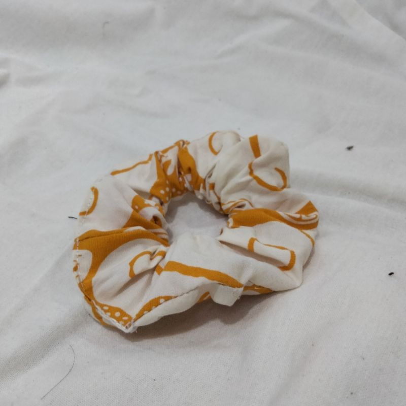 SCRUNCHIE KECIL-  IKAT RAMBUT BATIK TALI RAMBUT LUCU