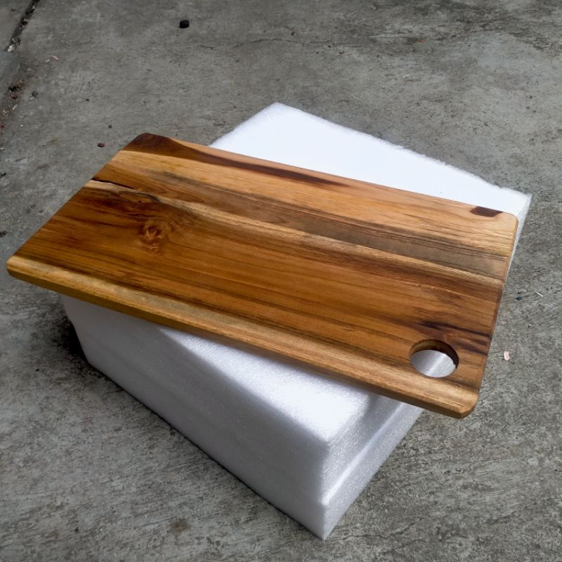 cutting board /talenan kayu jati lokal