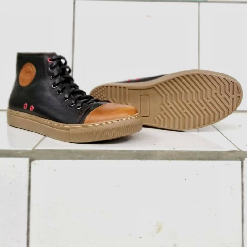 Barok id Sepatu Kulit