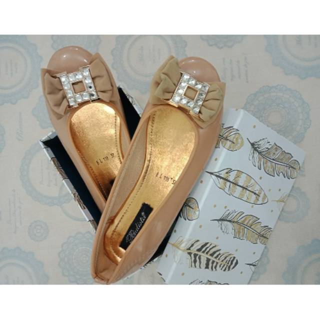 FLAT SHOES PAULISTA HL118,,Bahan Lak, Hak 2cm