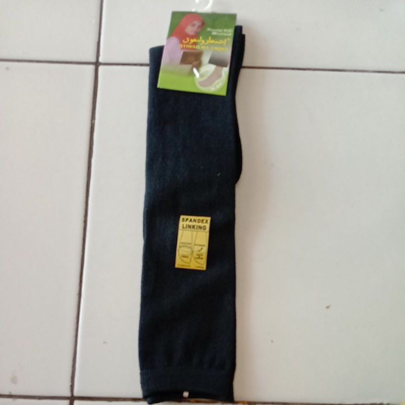 kaos kaki,kaos kaki hitam,kaos kaki panjang,kaos kaki selutut,kaos kaki hitam selutut