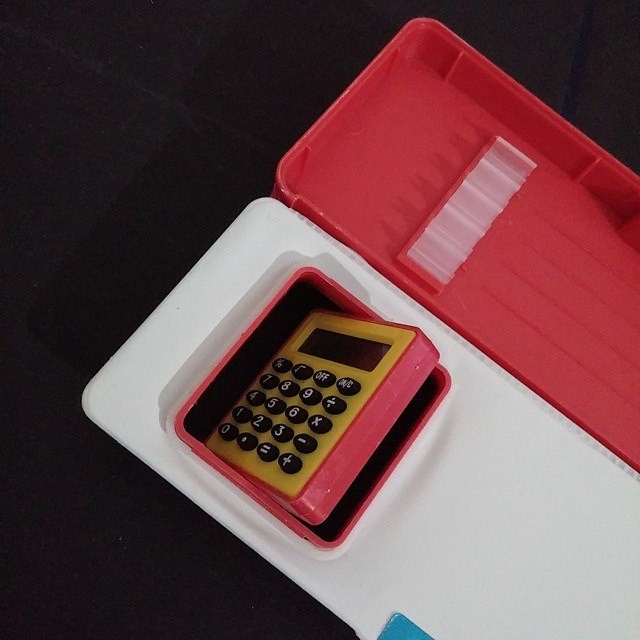 

Segera Miliki Tempat Pensil Kalkulator Motif Karakter Murah