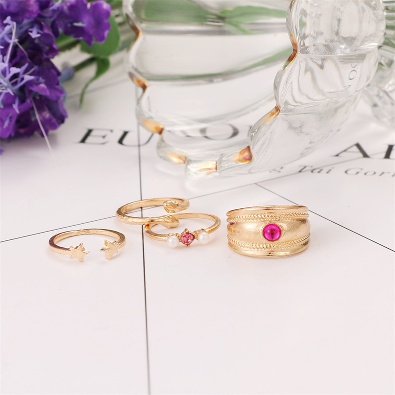 4 piece set fashion snake-shaped diamond star ring Vintage combination elegant ring set for women