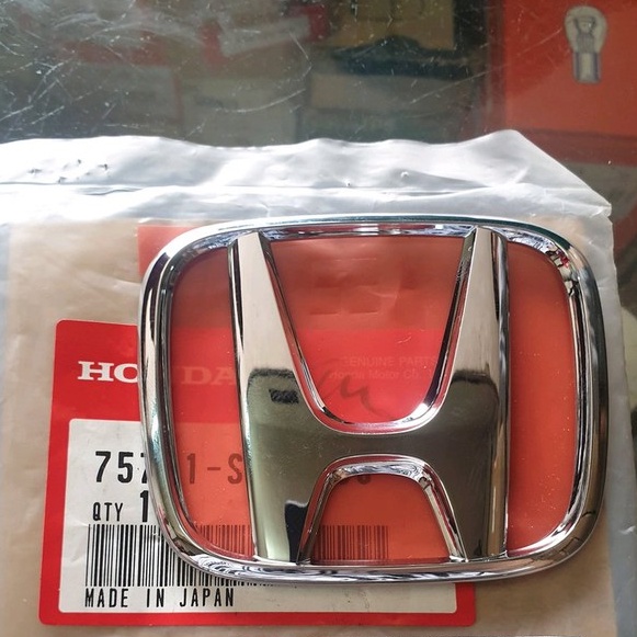 Emblem Logo Lambang Huruf H Bagasi Belakang Honda CRV CR-V Gen.2 2002 2003 2004 2005 2006 Original