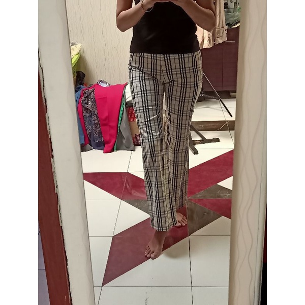 celana burberry