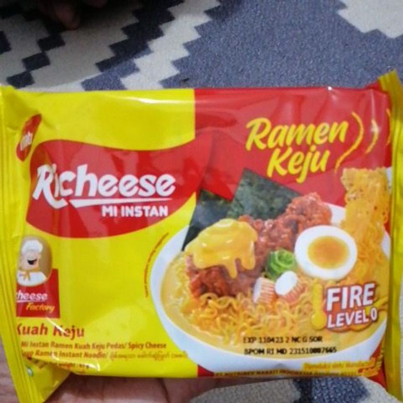 

Mie Ramen Keju Richeese Level 0