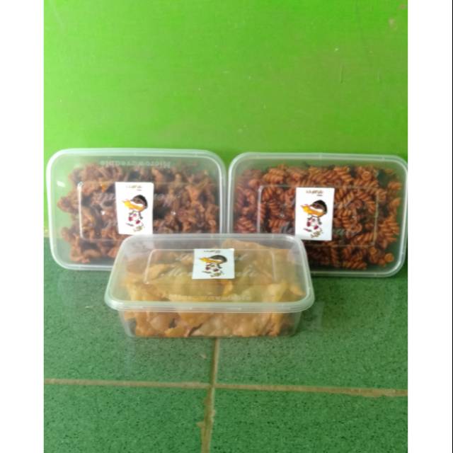 

1 paket lebaran 3box promo ceban doaang makaroni,pangsit,usus cikruh