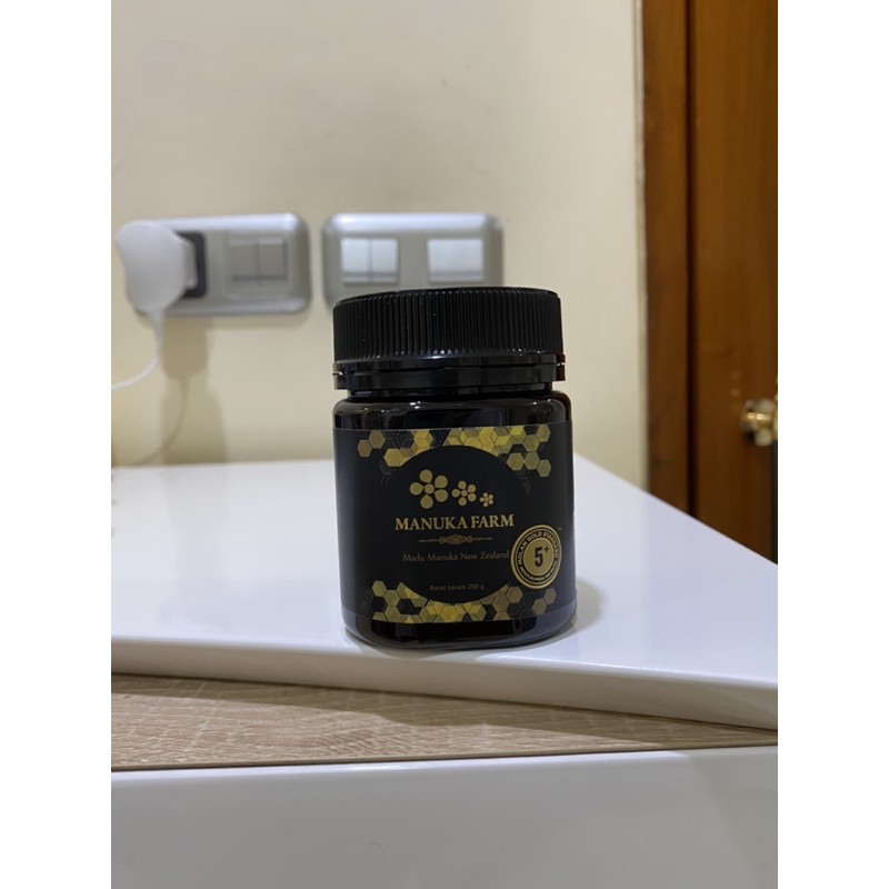 

Manuka Farm mgs 5+ 250gram ( READY STOCK)