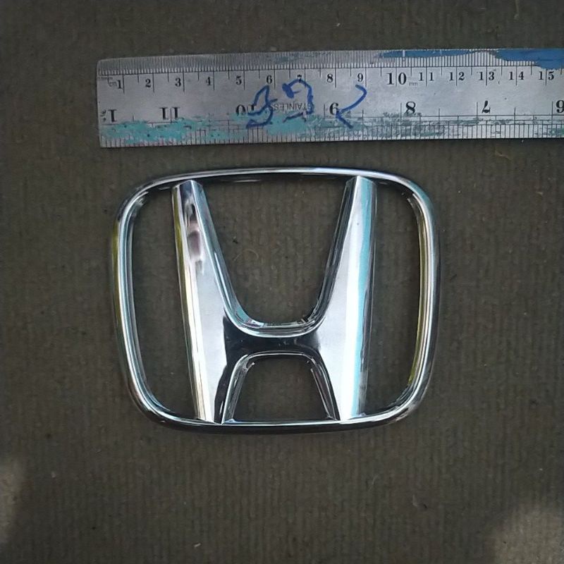 EMBLEM LOGO BELAKANG HONDA BRIO DAN BRV (75701-TSA-K00) original
