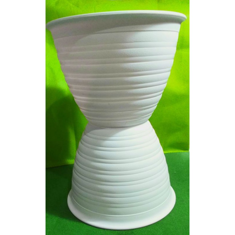 Pot Tawon Ukuran 18 Budi Jaya Plastik