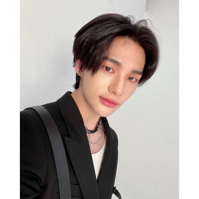 wf r1 hyunjin noeasy