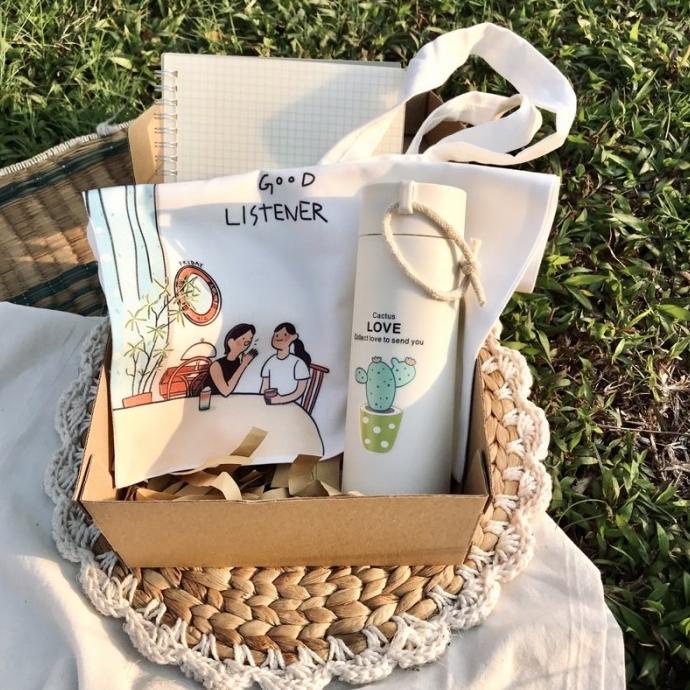 

kado ulang tahun cewek/hampers ulang tahun/kado wisuda/kado anniv