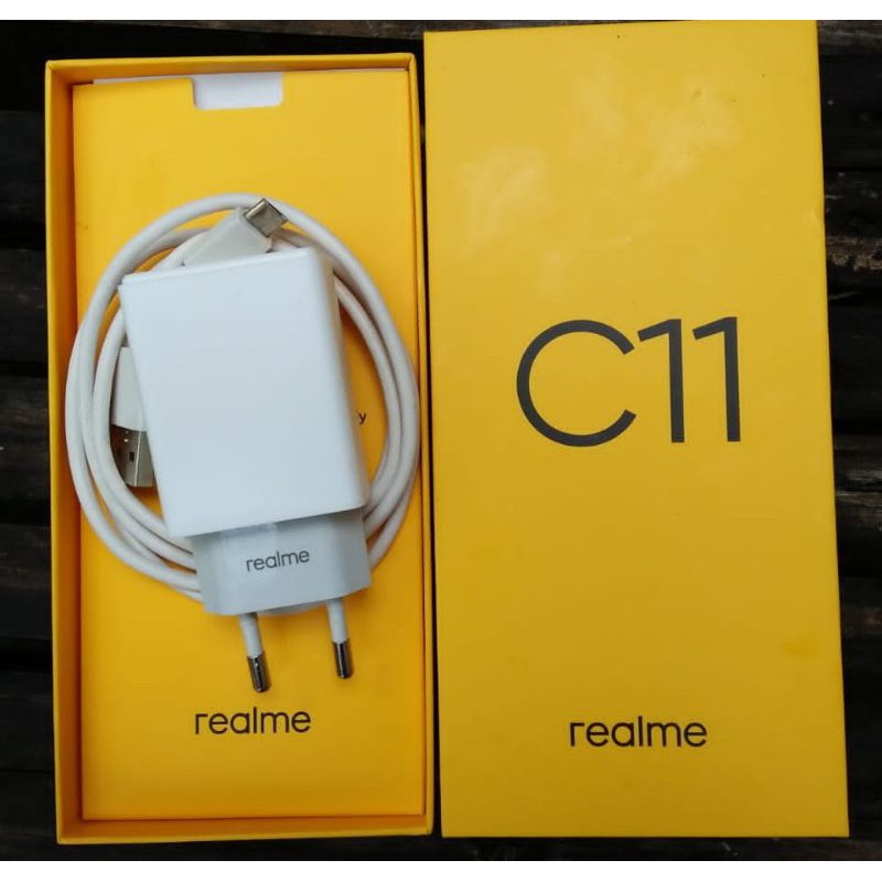 Charger/Ces Original bawaan Realme c11