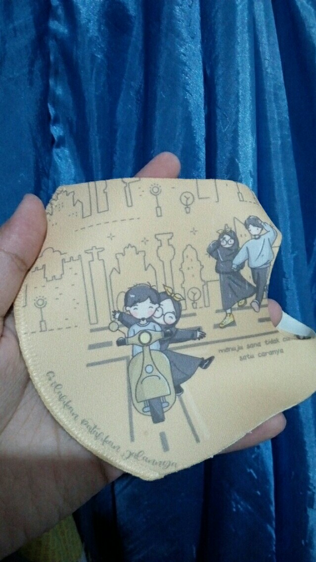 Masker Dee N Doo Limited, Free Pengait