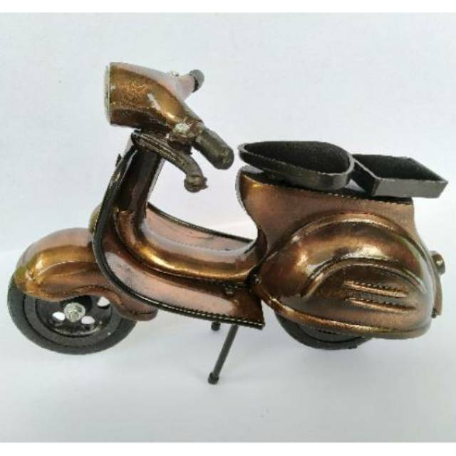  BISA COD Pajangan Miniatur Motor Vespa  Warna Coklat 