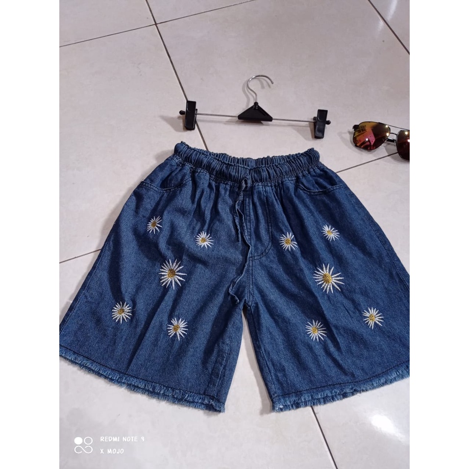 HOT PANTS JEANS RAWIS BORDIR LOVE PINGGANG KARET | NAYA | SUN | HOTPANTS JEANS