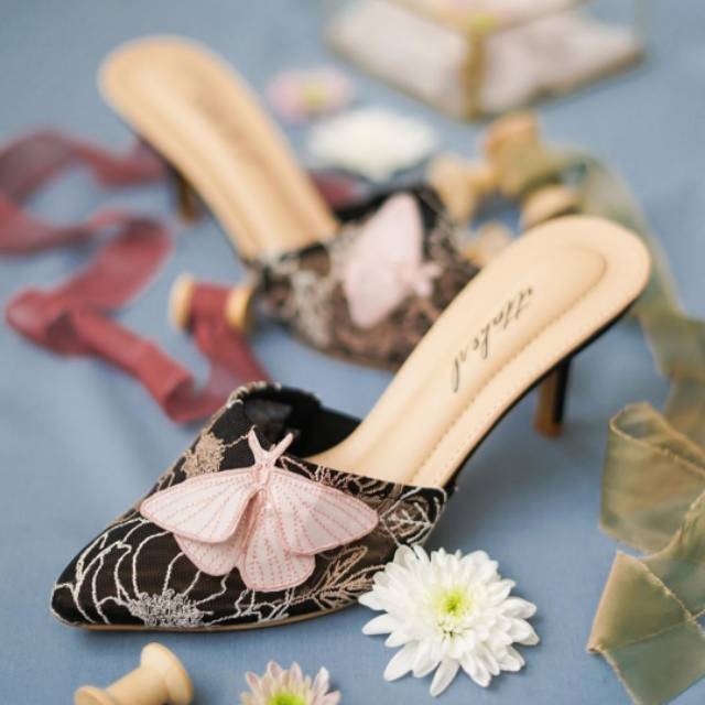 Ittaherl Dandelion Embroidery 60mm size 36.Preloved
