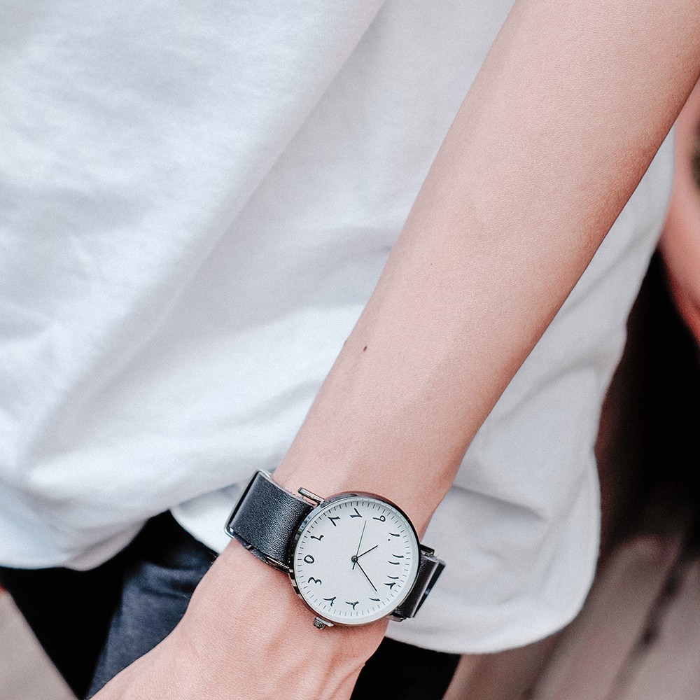 Jam minimalis angka arab strap kulit aseli black white