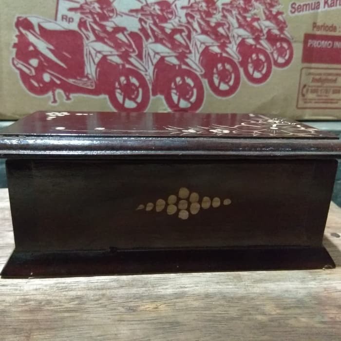 KOTAK PERHIASAN UKIR BUNGA UKURAN KECIL 14x10x7 cm KAYU JATI HANTARAN