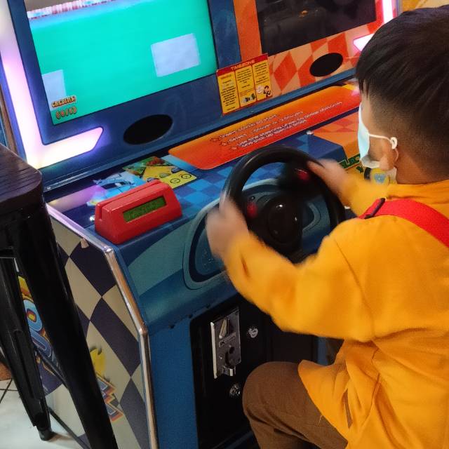 dhebbyayu1004
