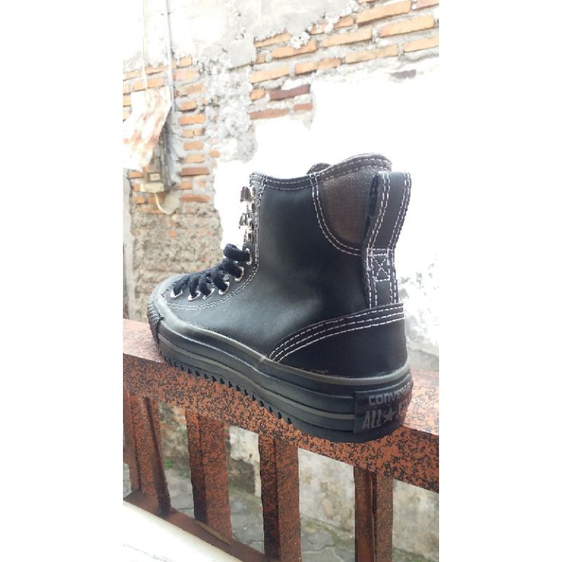 converse hiker boots