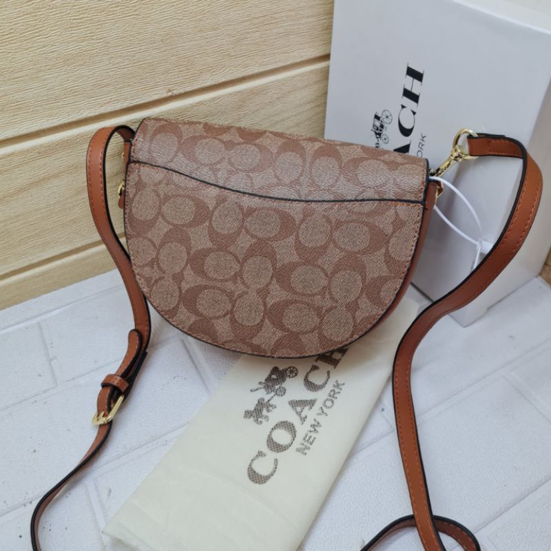 Coch half moon / Tas co@ch ellen crossbody signature import / tas coa ellen import uk 21x15x6