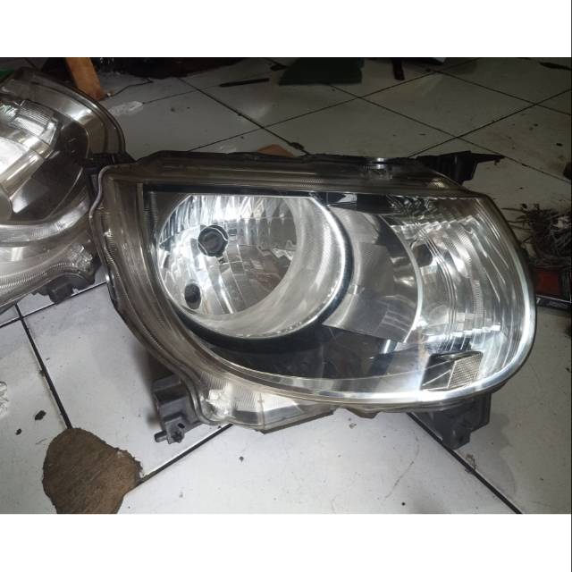 Headlamp suzuki ignis kanan