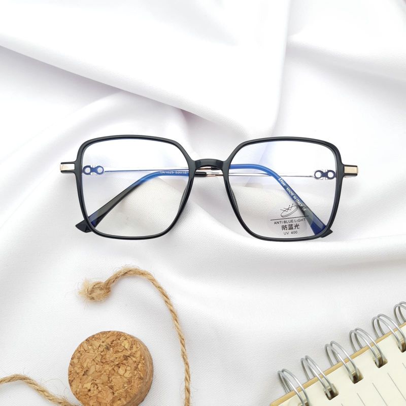 paket frame dan lensa.. frame 1025