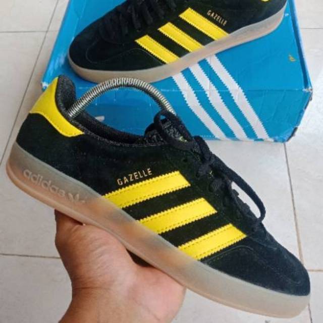 Adidas gazelle indoor cw cardiff not bermuda bern jeans london manchester sl72 broomfield padiham