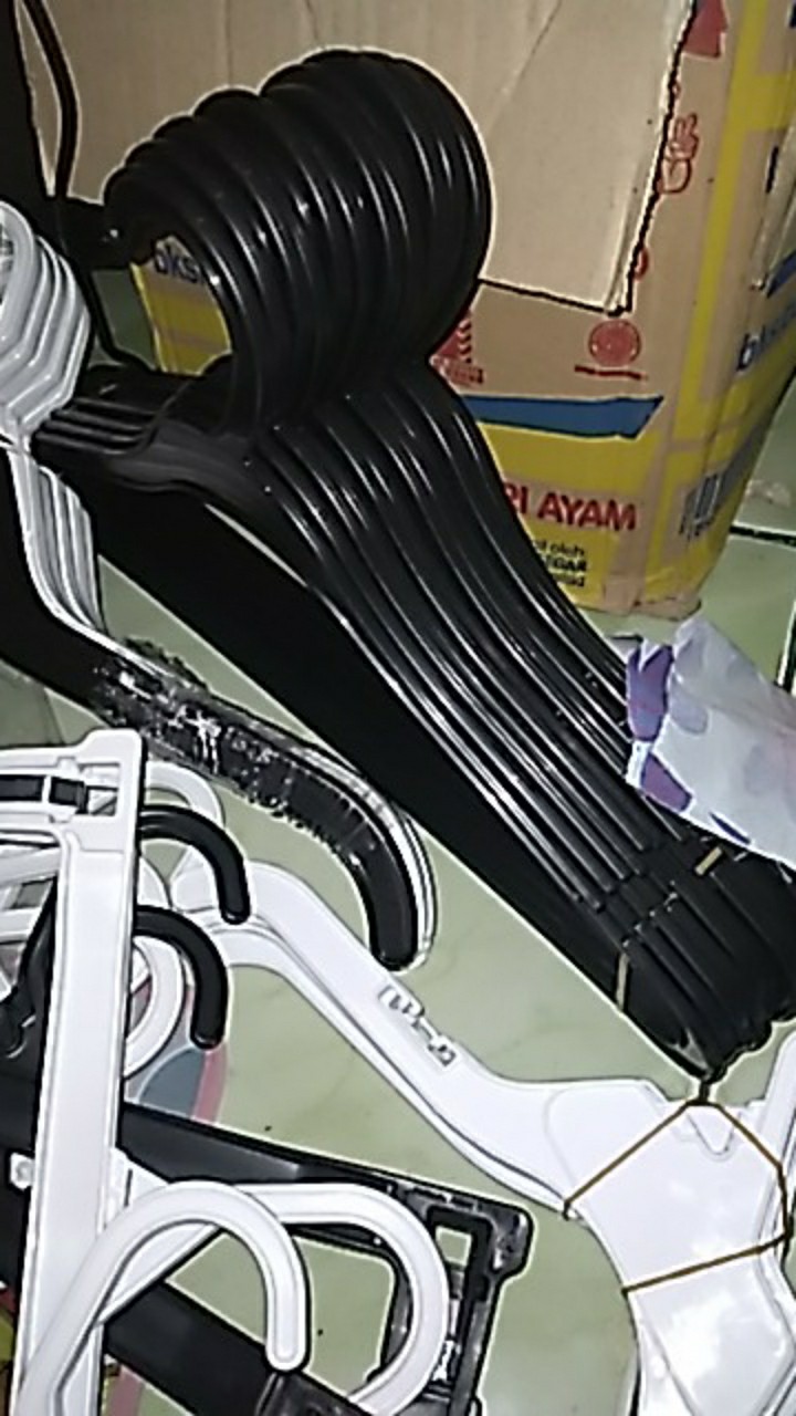 Gantungan Baju / Hanger Remaja 14 In (12 Pcs)