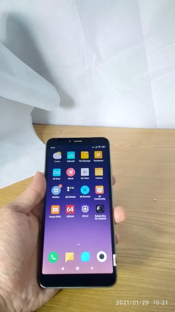 Handphone Hp Xiaomi Redmi S2 3 32 Second Seken Bekas Murah Shopee Indonesia