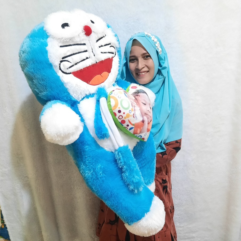 BONEKA DORAEMON JUMBO BERSIRI SYAL GRATIS cetak photo ATAU  UKIR NAMA