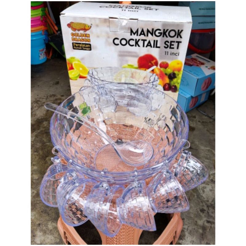 tempat es buah coktel tempat es