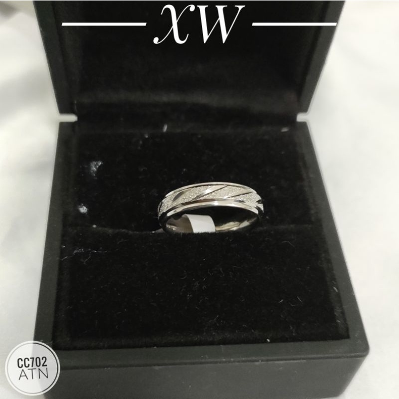 Cincin Titanium motif Pasir ukir warna Silver CC702