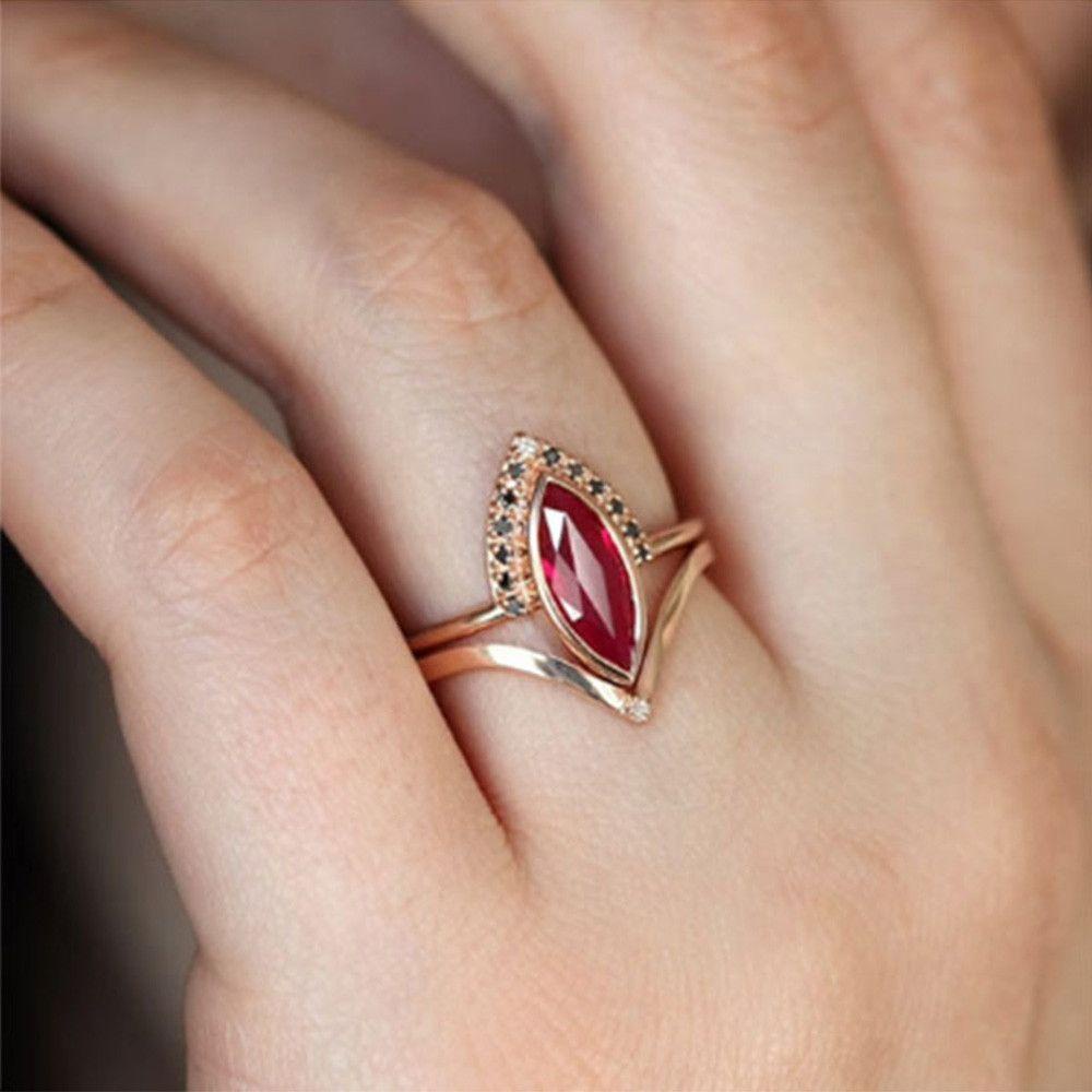 2 In 1 Cincin Rose Gold Wanita Desain Belah Ketupat Hias Ruby Nanas Gaya Eleganunik Untuk Pernikahan