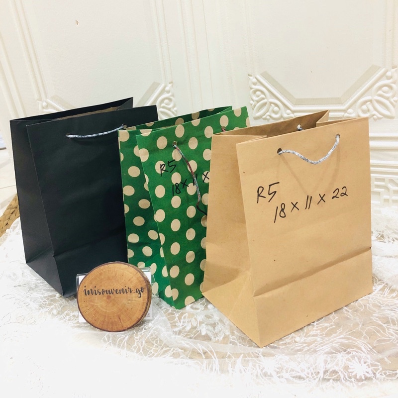 

PAPER BAG / TAS KERTAS / TAS SONGGONG /PAPERBAG SNACK 18x11x22 3 WARNA