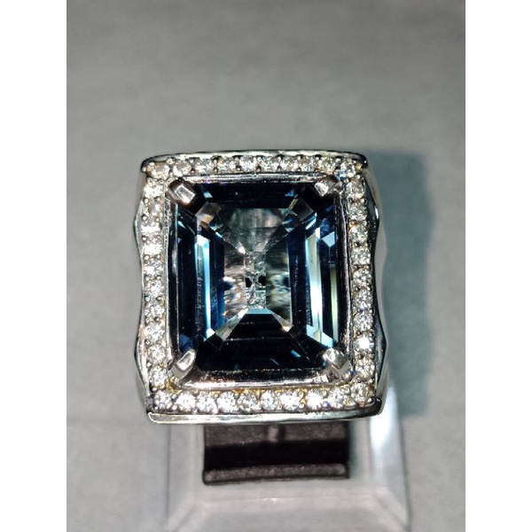 NATURAL BLUE TOPAZ LONDON