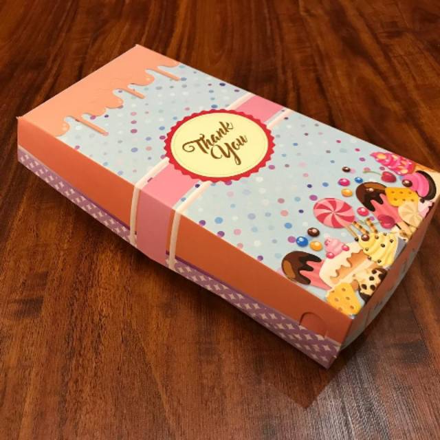 

kotak kue motif 22x10x5| dus kue| kotak kue|kemasan kue|box kue