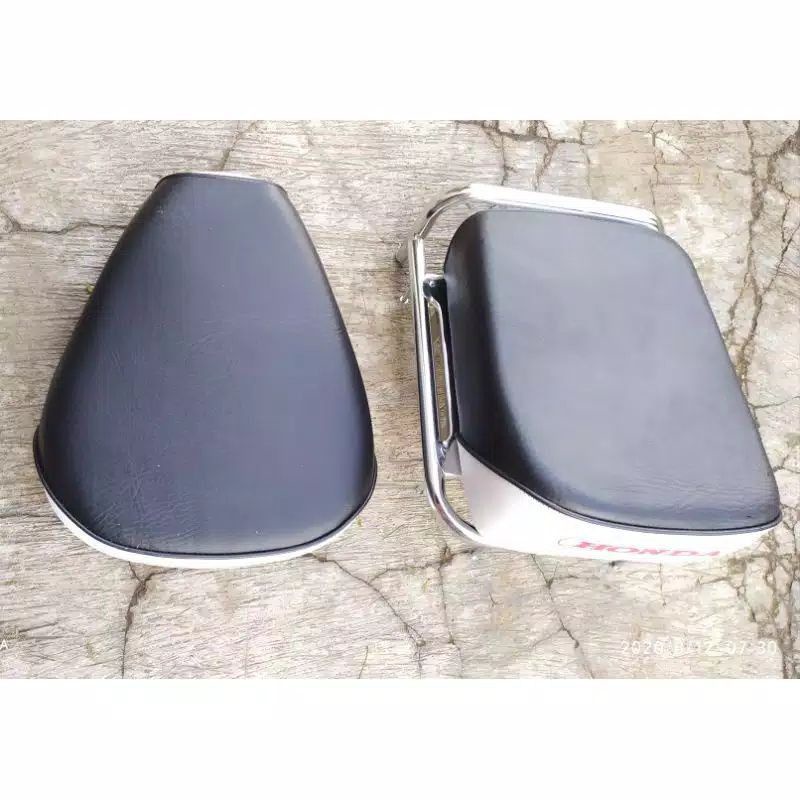 jok pisah c50 c70 - jok pispot c50 c70 warna hitam putih