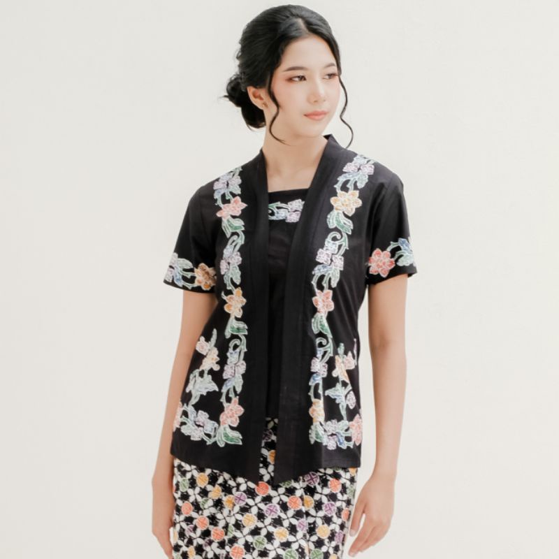 Kebaya Encim Batik Lengan Pendek - Hitam Polos