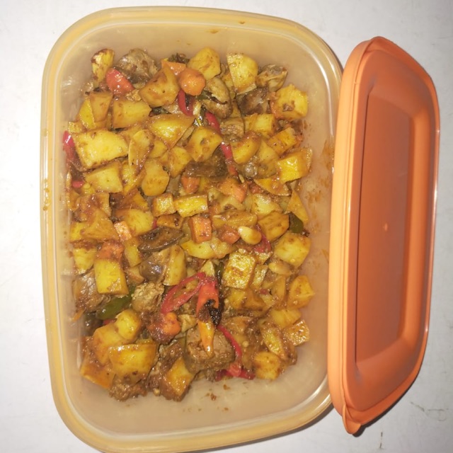 

(SIDE DISH) Oseng hati dan kentang