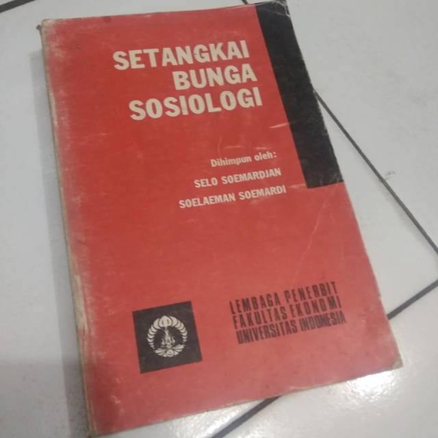 Setangkai Bunga Sosiologi - Selo Soemardjan