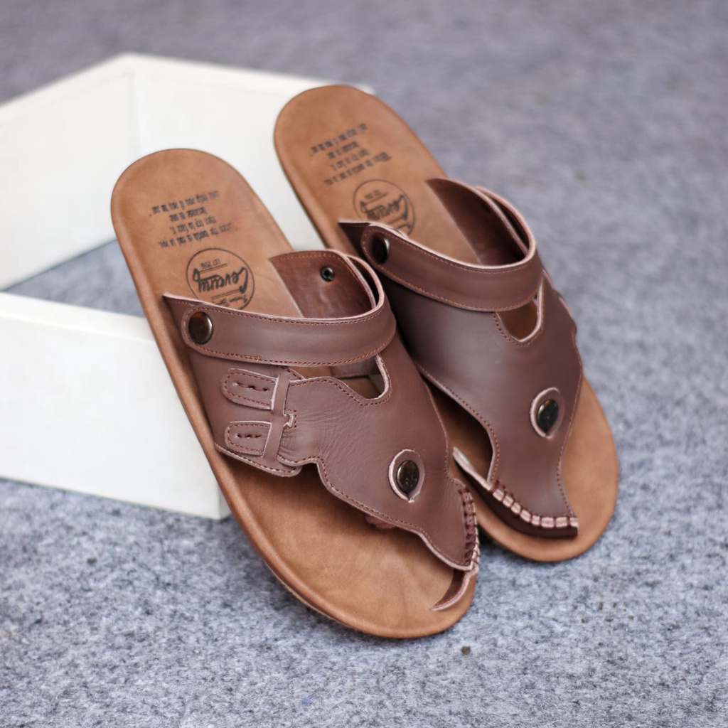 MOLK|Sandal Kulit Pria Original CasUAL Pria Trendy Traveling Cowok Hitam Murah