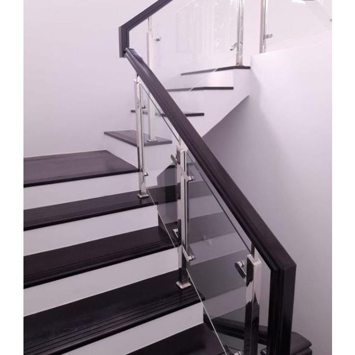 Railing tangga stenlis