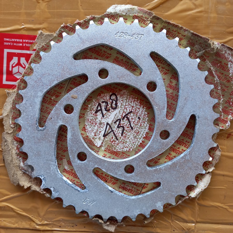 Gear Gir Belakang merek MB 428 43T