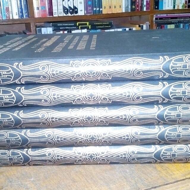 Buku Koleksi koleksi Lukisan Soekarno