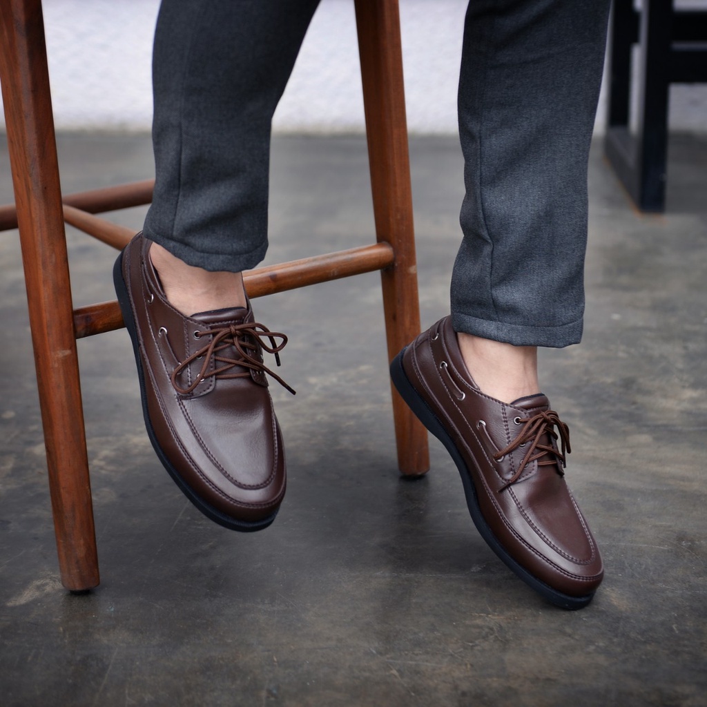 SEPATU FORMAL PRIA CASUAL PERKANTORAN BLACK BROWN KULIT PU ASLI ORIGINAL RIONZ MORIN GAYA KEKINIAN MURAH - SepatuFormal Pantofel pria Resmi Formal Hitam Coklat Kasual Kantor Kuliah Pesta Kondangan Gereja Kerja PNS Guru RZ7601