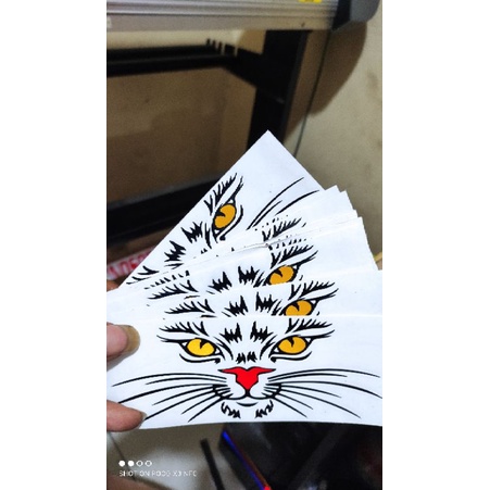 stiker mata kucing lampu motor