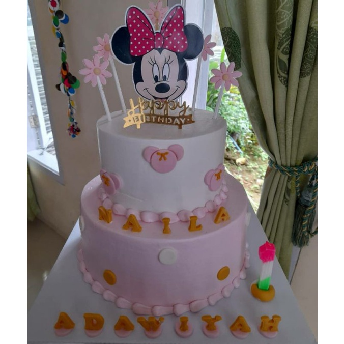 

Cake Karakter Ultah