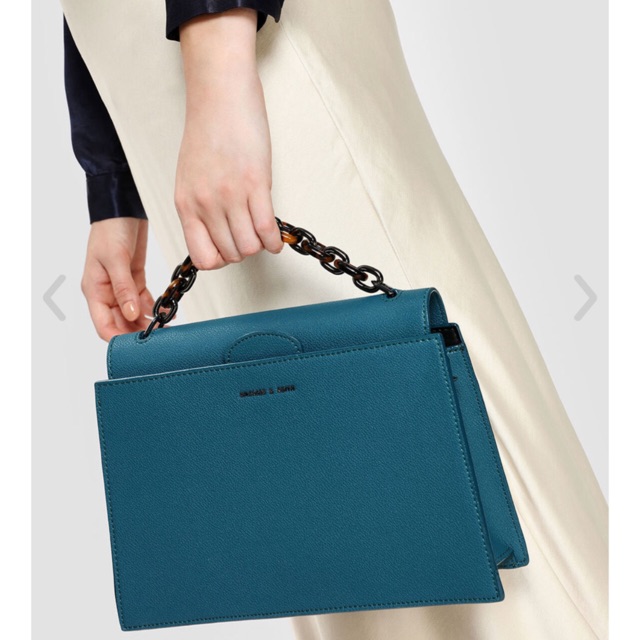 Tas Charles&Keith Chain Handle Handbag